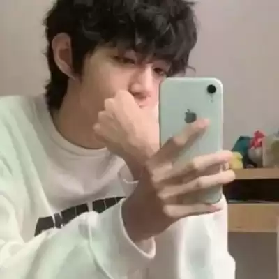 苍傲玉